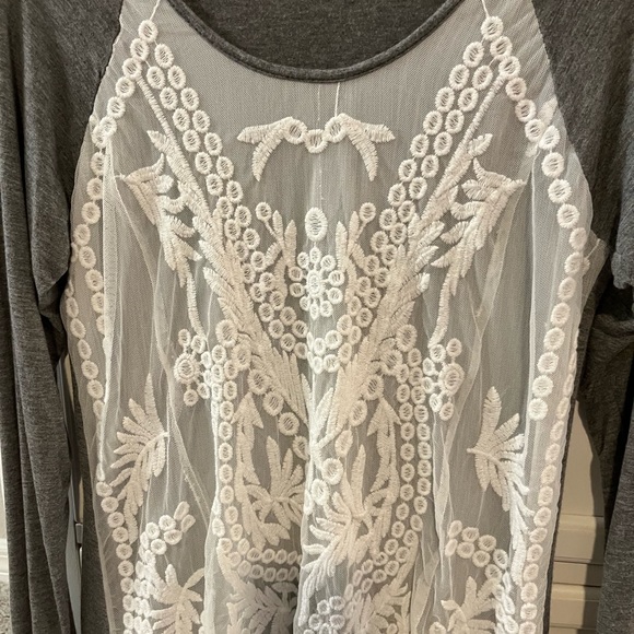 Venus size large long sleeve blouse. - Picture 1 of 3